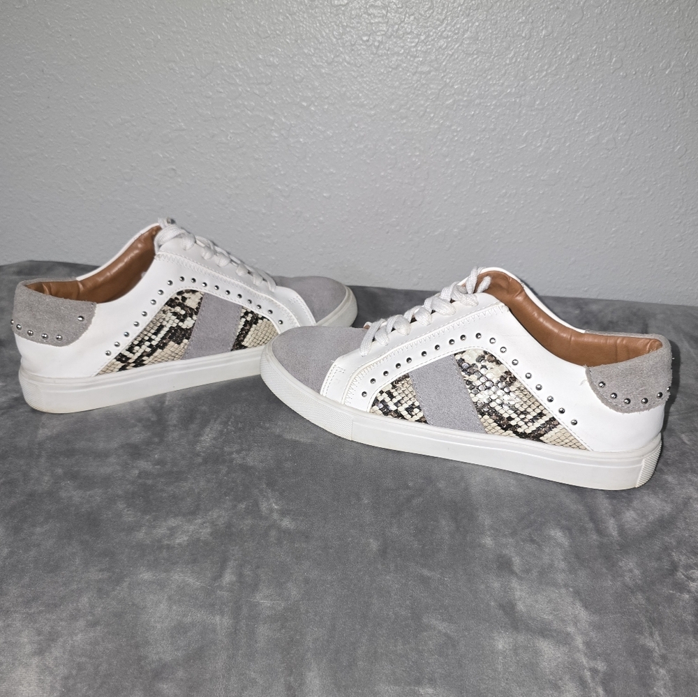 Steve Madden White and Gray Women's Sneakers